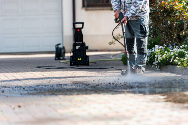 Garage Pressure Washing in Caledonia, WI